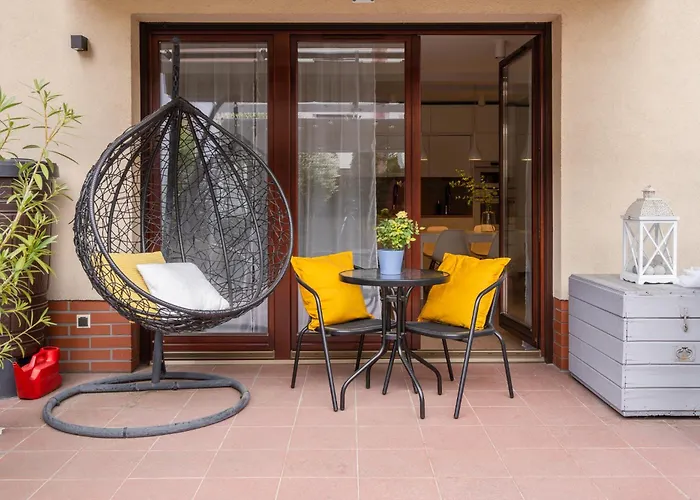 Rentplanet - Apartament Partynice *